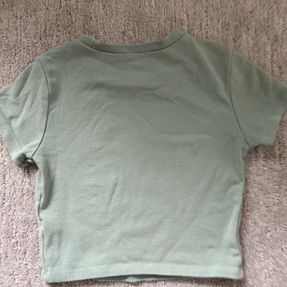 •Garage •XS •Green graphic tee - Picture 2 of 3